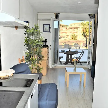 Rénové Climatisé, 3 Couchages, Proche Port Et Casino à - Fr-1-226b-98 Appartamento Cavalaire-sur-Mer